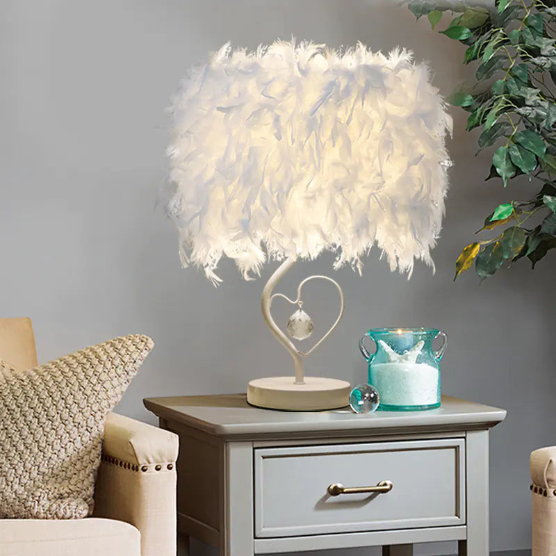 Feather Heart Table Lamp
